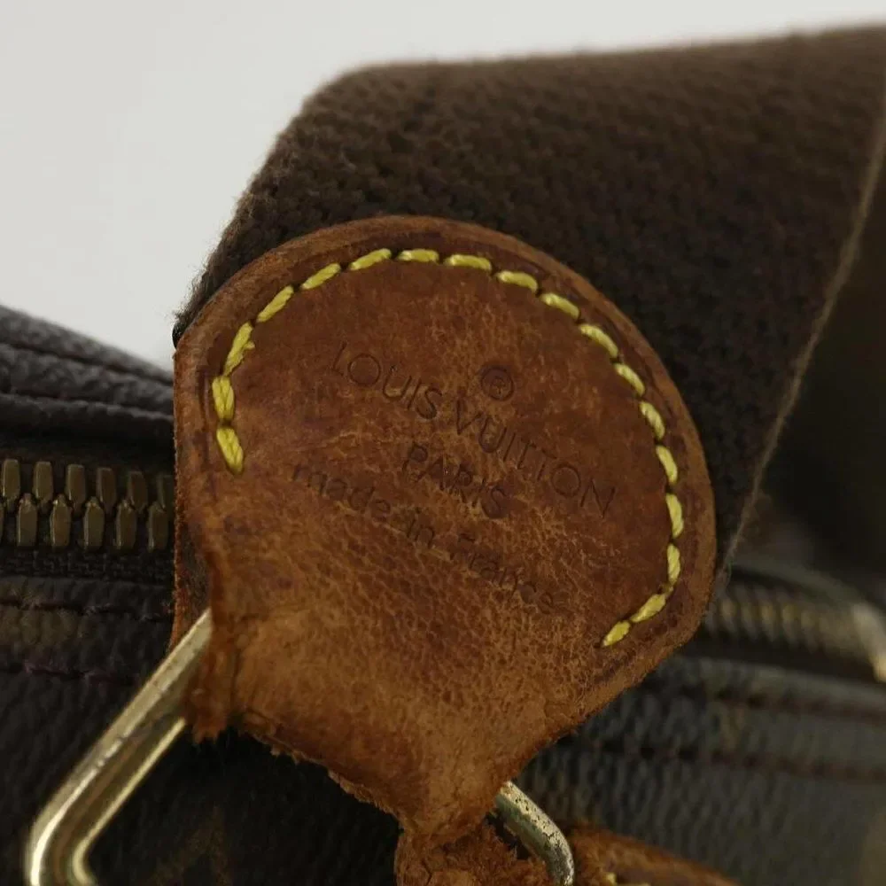 LOUIS VUITTON Monogram Reporter GM Shoulder Bag - Picture 10 of 15